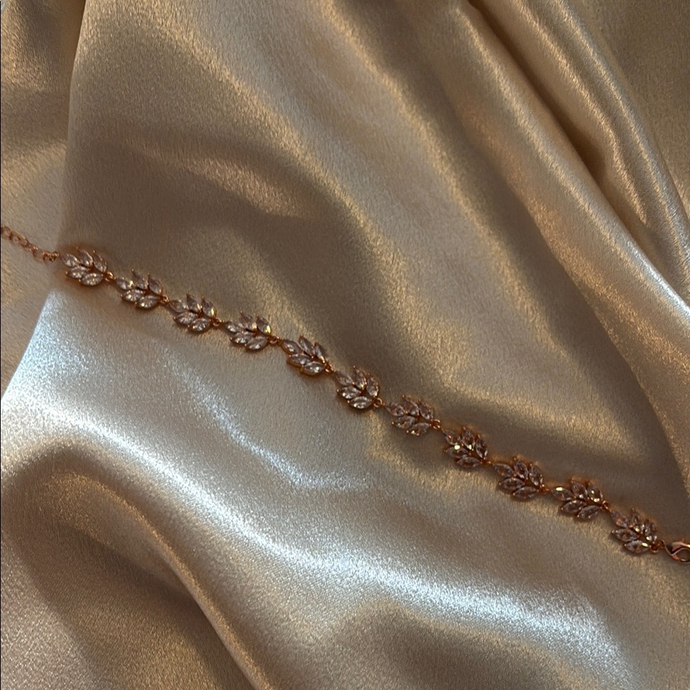 NWOT NIB Elegant Crystal Rose Gold Leaf Bracelet
